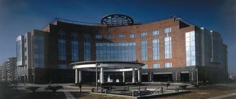 IT Park Lift Door advertising , Lift Door Branding in Unitech Trade Centre